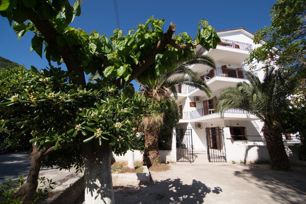 Maria Parameriti Apartments Poros  Buitenkant foto