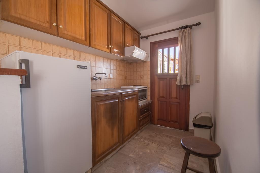 Maria Parameriti Apartments Poros  Buitenkant foto