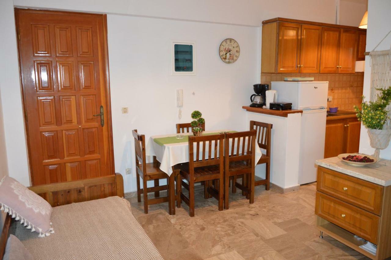 Maria Parameriti Apartments Poros  Buitenkant foto